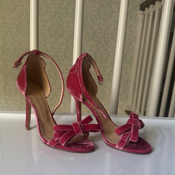 Isa Tapia Velvet Bow Heels in Rich Pink - Picture 1 of 5